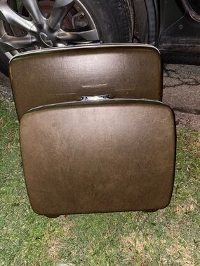 Vintage SAMSONITE 2 Piece set Brown Hard-Shell Suitcases with Silver Trim